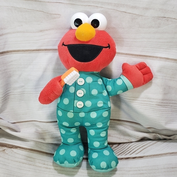 Hasbro Sesame Street Elmo Learn To Brush Your Teeth Interactive Plush Doll 12" - Picture 1 of 12